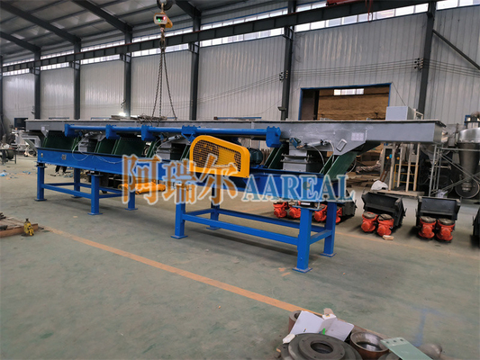Long Distance 600mm Width Stainless Steel 304 Leaf Spring Excentric Balanced Vibratory Conveyor para 25 toneladas por hora de transporte de sal