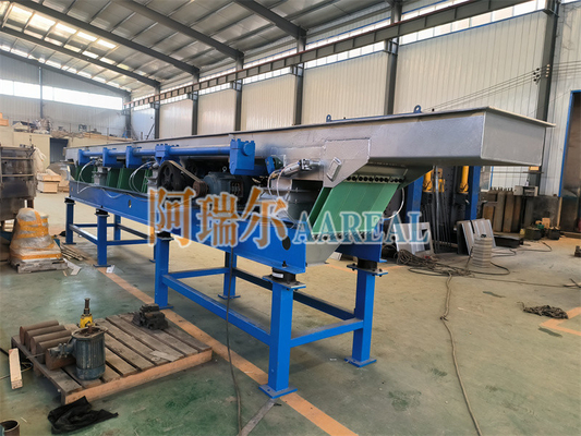 Conveyor vibratório excêntrico de folha de aço inoxidável para função de resfriamento de borracha natural