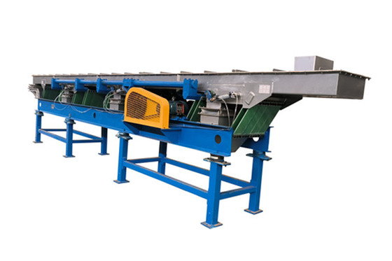 600 mm*8000 mm transportador vibratório excêntrico de folha de aço inoxidável para transporte de sal